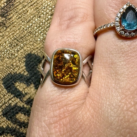 Silver and amber ring. - Picture 12 of 17